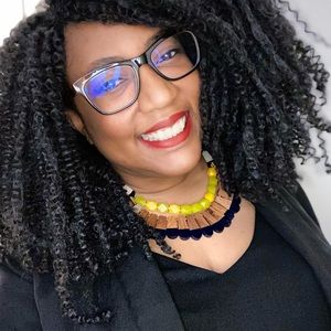 Meet your Posher, Sakita